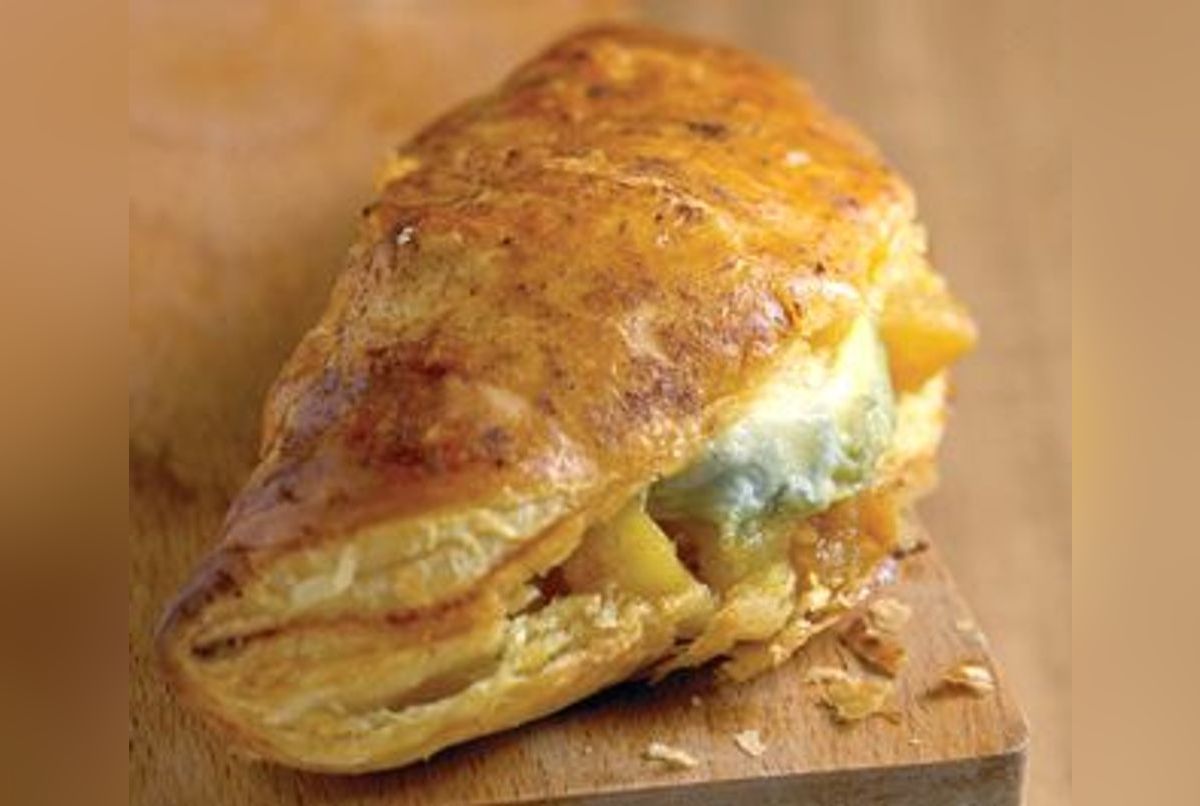 Chaussons feuilletés au Sainte Maure de Touraine Recette