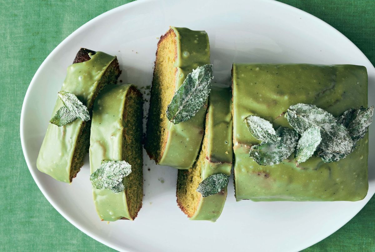 Cake matcha et citron vert à la menthe confite