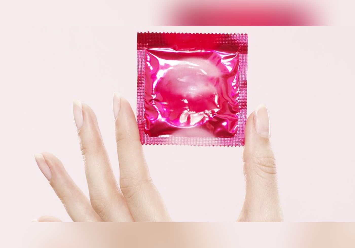 Классические презервативы SAFE купить со скидкой в секс шопе  Презервативы  Классические