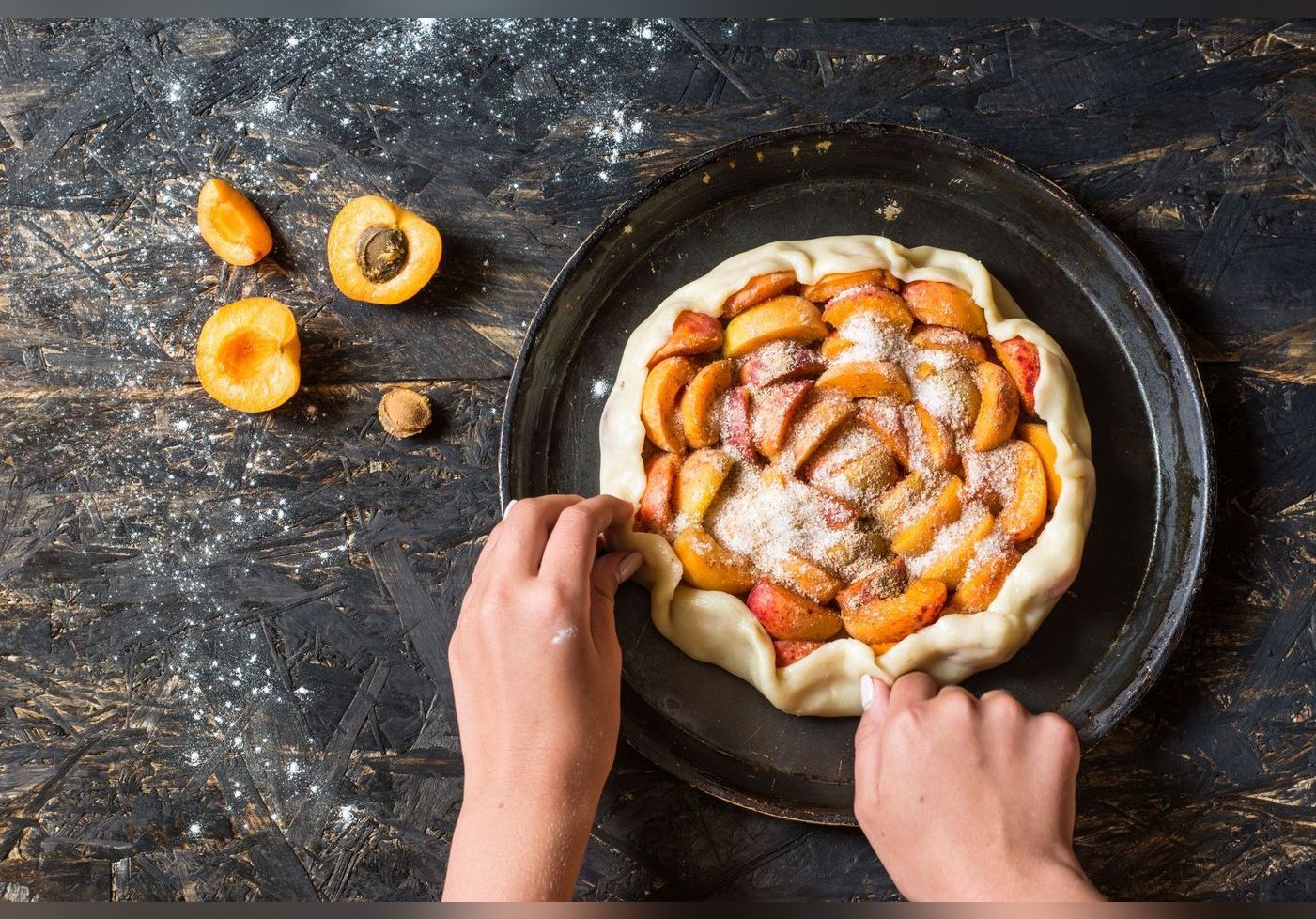 Christophe Michalak dévoile sa recette de famille de tarte aux abricots