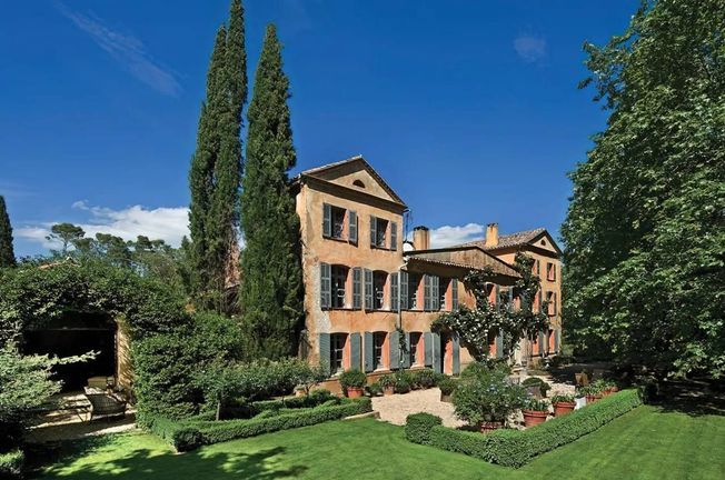 Domaine du Canadel à Brignoles, bastide provençale des Clooney