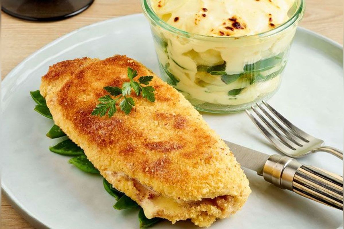 Cordon bleu maison présenté dans une assiette gastronomique