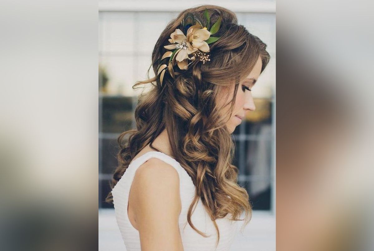 Coiffure Mariage Demi Queue Bouclée Coiffure mariage : 100 idées pour cheveux courts et longs