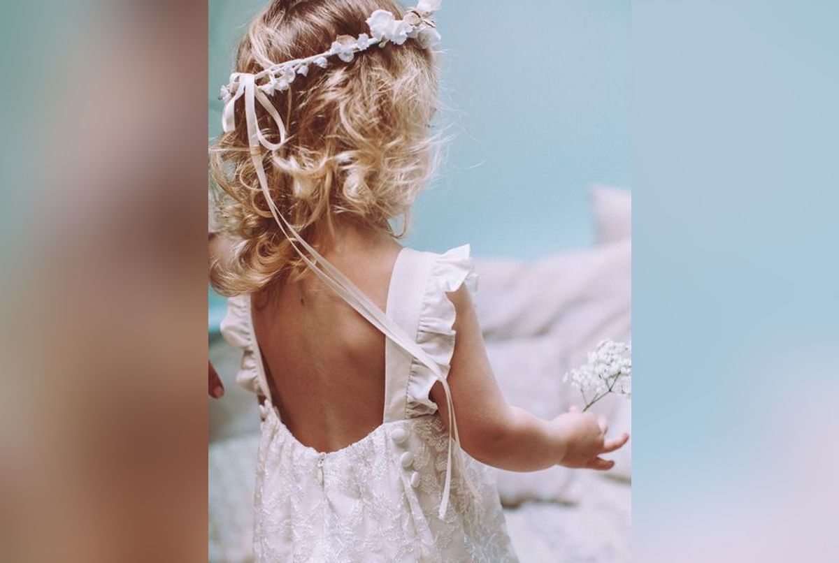 25 jolies coiffures de mariage pour petites filles