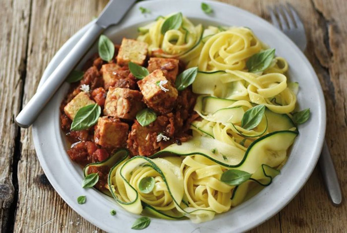 Tempeh sauce tomate aux deux tagliatelles