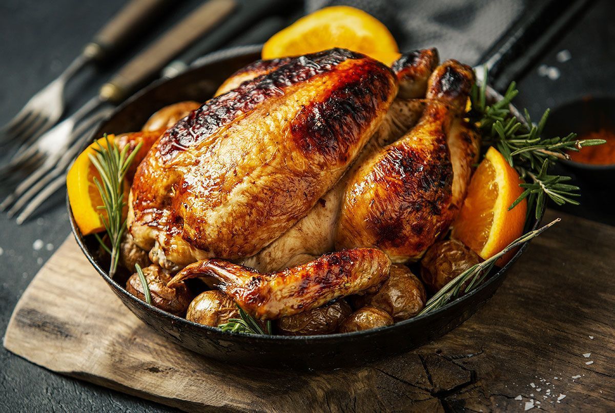 Cyril Lignac les secrets de sa volaille farcie aux marrons et à la