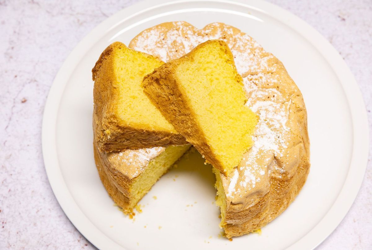 Rapide et pas chère : la recette du gâteau de Savoie aérien et allégé en sucre de Mercotte