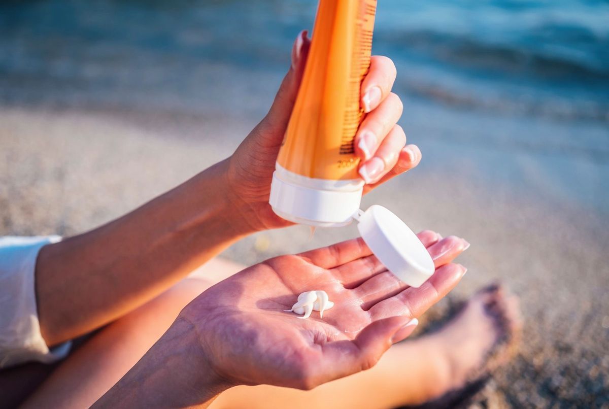 Ce geste anodin peut réduire l'efficacité de la crème solaire