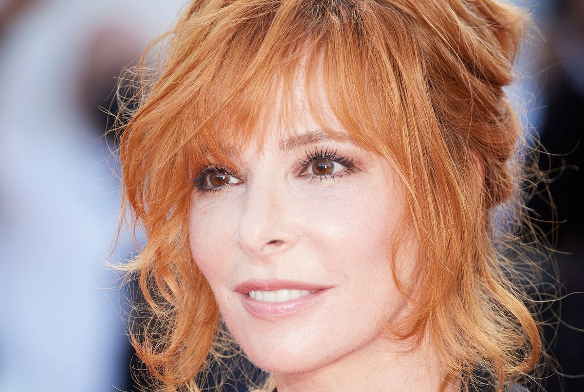 Mylène Farmer, 61 ans à 2 doigts d’arrêter sa carrière ? « Elle se