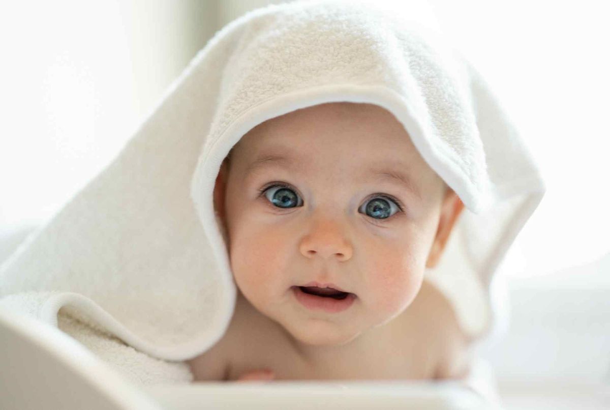 Croûtes de lait de bébé : qu'est-ce que c'est et comment les traiter ?