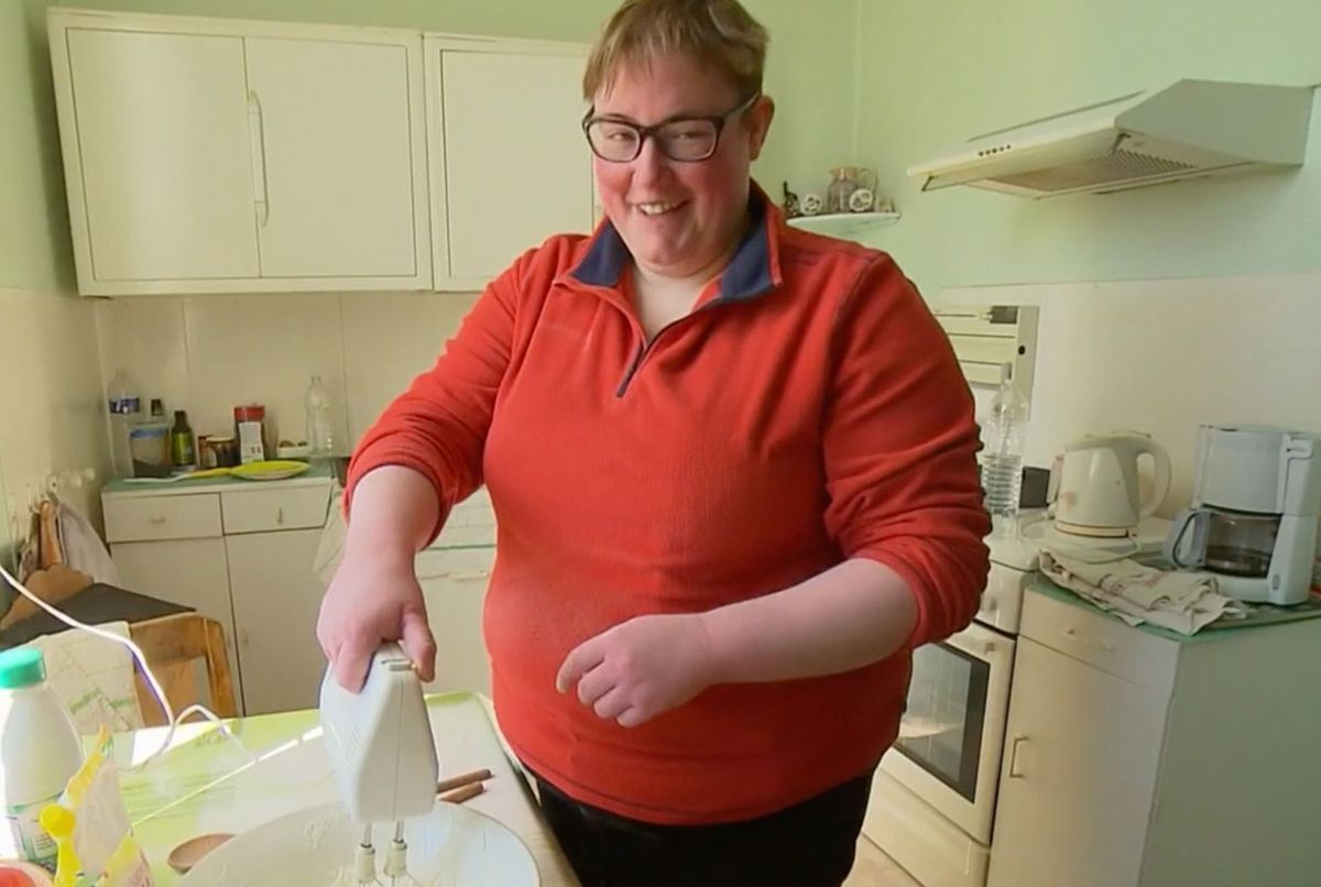 « L’amour est dans le pré » : cette prétendante a une technique (très) particulière pour préparer les gâteaux