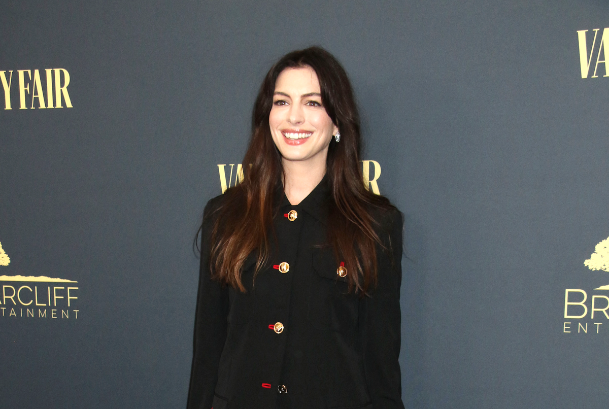 Anne Hathaway is the inspiration for naval uniforms, a trend this fall 2024.