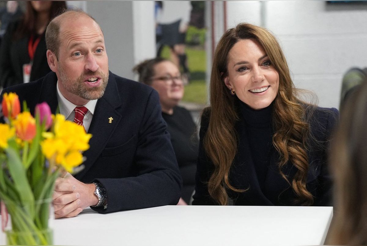 Kate Middleton : la princesse éblouissante dans un look ultra-chic rehaussé par des boucles d’oreilles à moins de 100 €