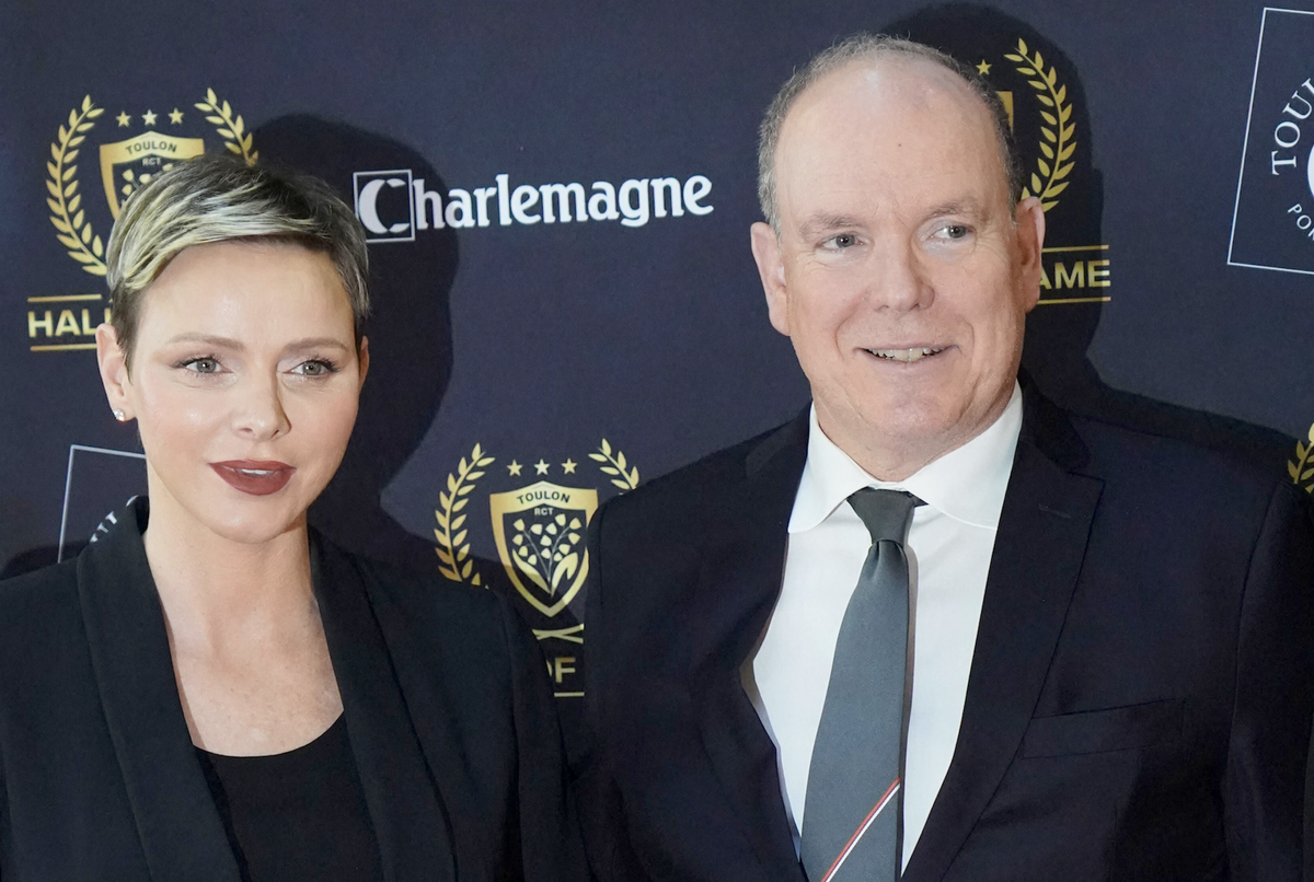 Charlene de Monaco : la princesse surprend en copiant le look de son époux Albert II