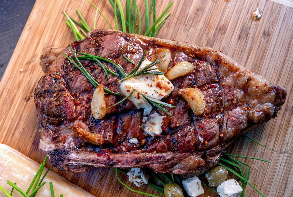 Barbecue : voici la recette de viande que « le boucher des stars » vous