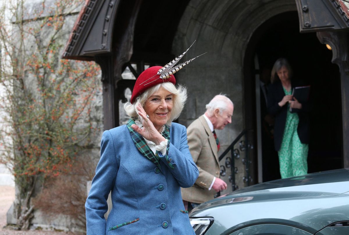 Sur les terres écossaises, la reine Camilla rend un hommage raffiné au style de Kate Middleton