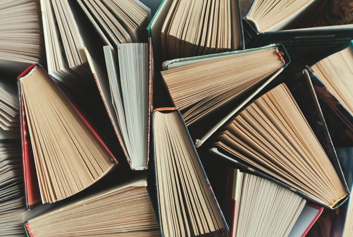 Quel est le meilleur roman de tous les temps ? Voici les 5 livres incontournables listés par ChatGPT (dont deux français)