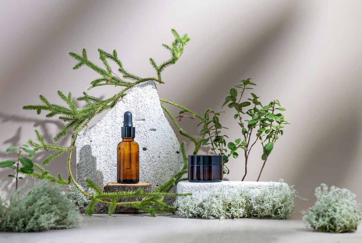 Lys, rose, aloe vera… les plantes, ces nouvelles stars de la cosmétique