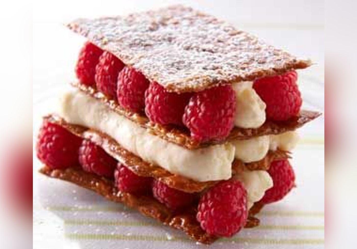 Arlette Croustillante Aux Framboises Framboises Facon Mille Feuilles Version Femina