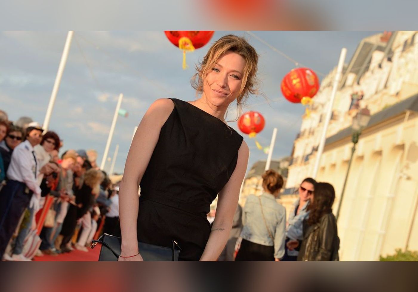 Interview De Laura Smet Je Suis Une Trentenaire Epanouie Amoureuse Et Heureuse Version Femina