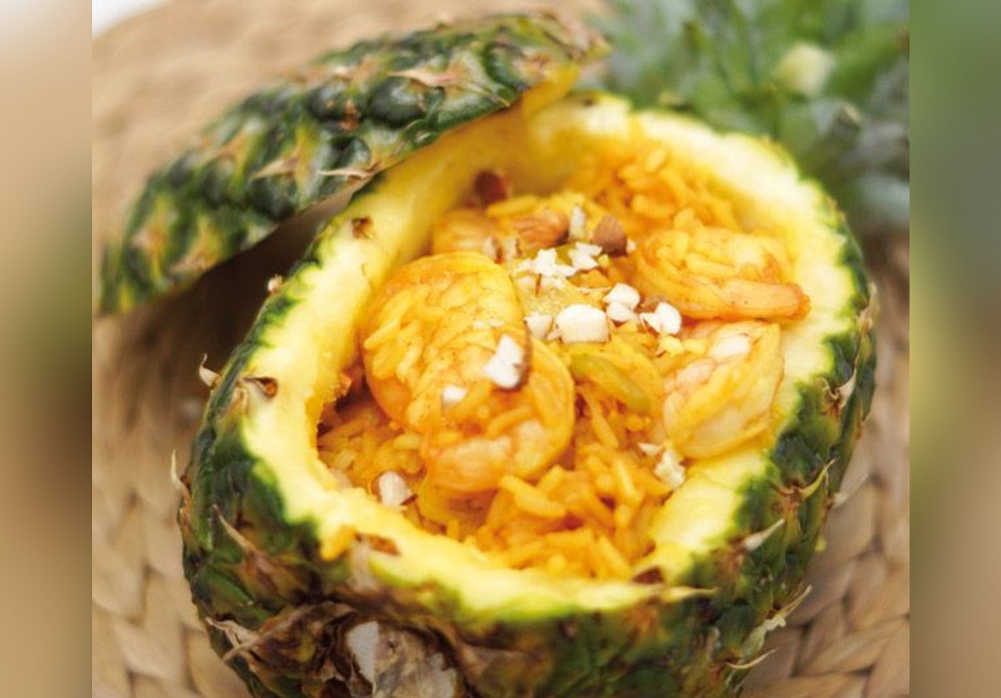 Crevettes sautées, sauce ananas, colombo et miel