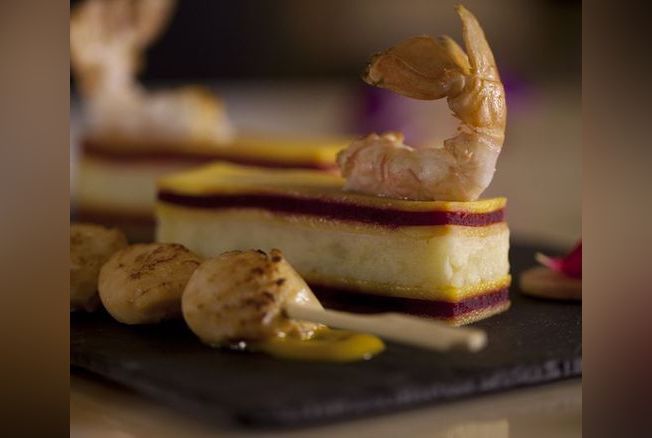 Langoustine Rotie Sauce Safranee Sur Millefeuille Mangue Betterave