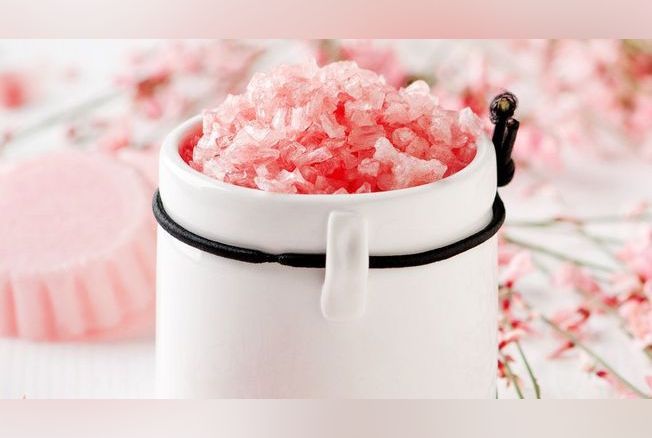 Soin régénérant au sel rose de l'Himalaya : la recette maison