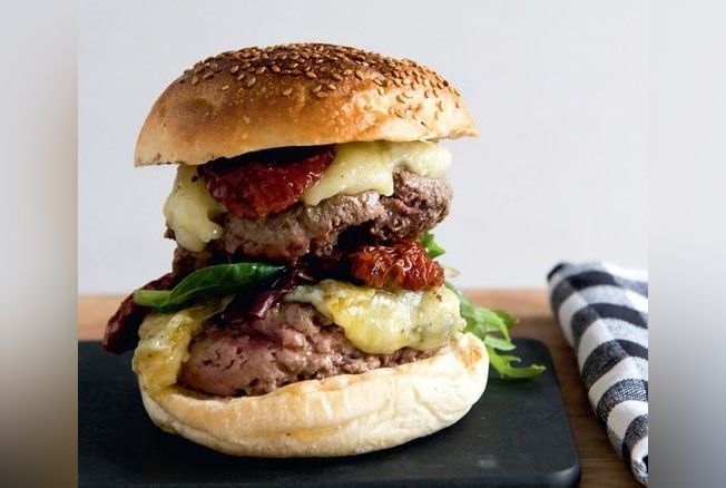 Le burger Le very Big Fernand boeuf et veau aux 2 fromages de Big Fernand