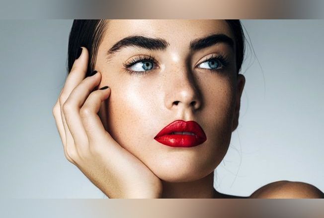 Make-up des sourcils longue durée : 4 alternatives à la micro-pigmentation 