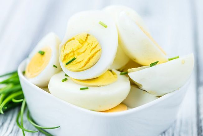 6 astuces pour éplucher facilement un œuf dur