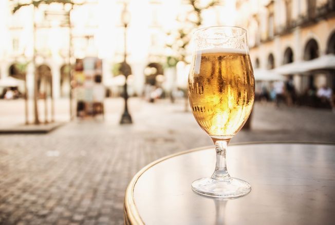 Où boire une bière coûte-t-il le moins cher en Europe ?