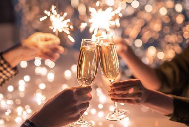 La taille des bulles a-t-elle un rapport avec la qualité du champagne ? -  Edition du soir Ouest-France - 31/12/2021