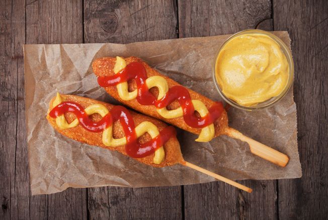 cette-recette-de-corn-dog-cartonne-sur-les-r-seaux-sociaux-un-plat