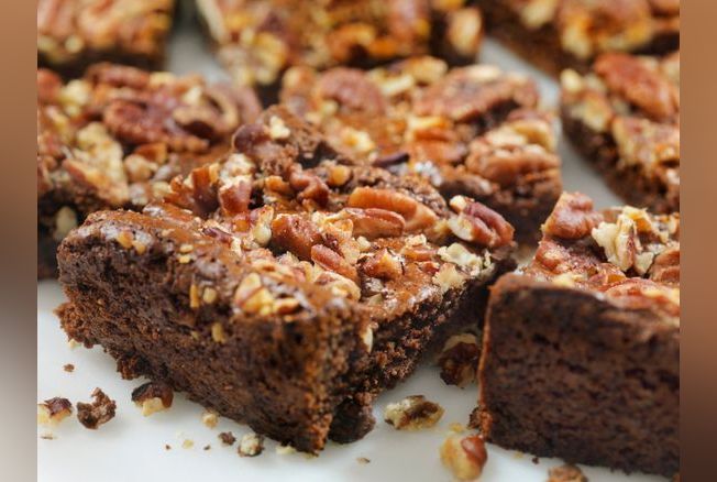 Cyril Lignac Donne Sa Recette Du Brownie Aux Noix De Pecan Caramelisees Et Livre Ses Secrets