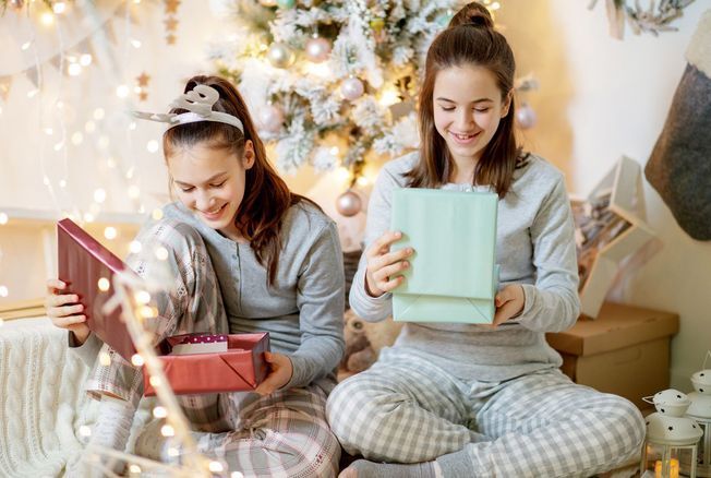 15 idées cadeaux pour ados : de la culture à Noël !