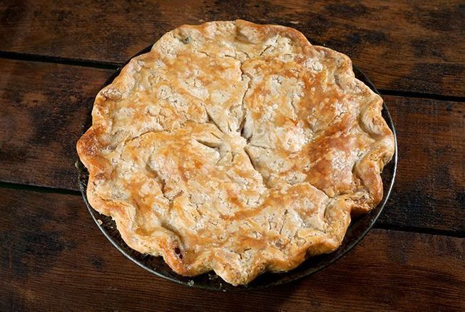 Cyril Lignac Dévoile La Recette De Sa Tourte De Bœuf Aux Champignons Et ...