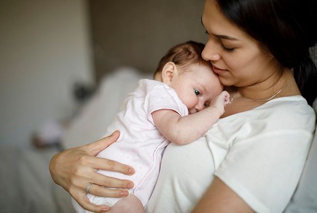 Maternité : les difficultés du post-partum, un tabou dangereux 