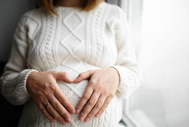 Perturbateurs endocriniens : la mère et l’enfant vulnérables pendant la grossesse
