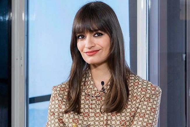 Clara Luciani et son compagnon : rare photo en amoureux pour les 30 ans de  la chanteuse