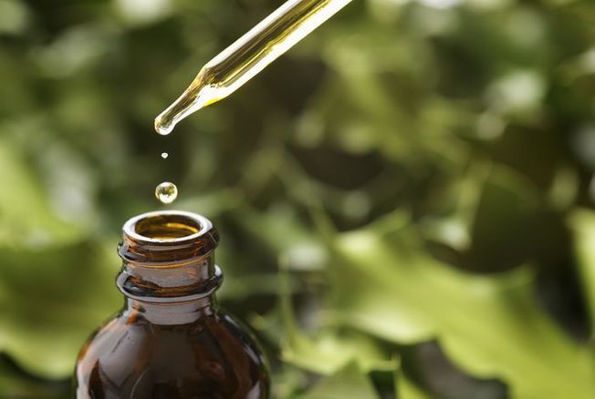 Comment bien choisir ses huiles essentielles