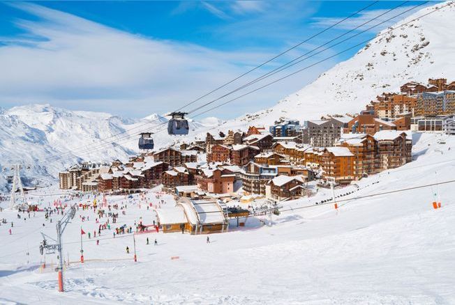 Ce domaine skiable est le plus grand du monde et il se trouve en France