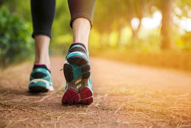 Marche à pied : comment et combien de temps la pratiquer au quotidien pour une perte de poids ?