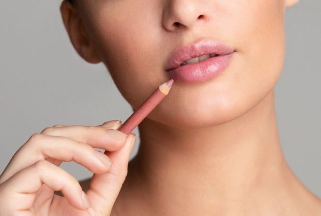 « Pouty lips » : voici la nouvelle méthode pour des lèvres ultra pulpeuses
