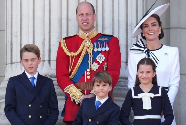 Kate Middleton Après Sa Première Apparition Au Trooping The Colour La Princesse Confirme Son 3216