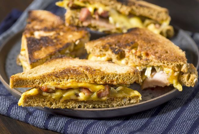 Un croque-monsieur à la courge butternut et au fromage ? Voici le repas sur le pouce le plus réconfortant de l’automne