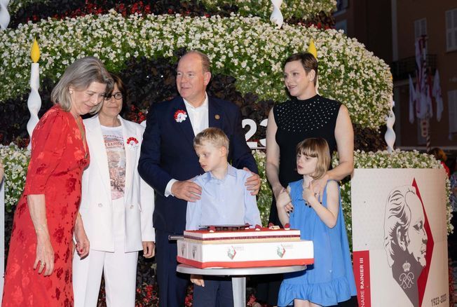  Ils doivent encore vivre leur enfance  : Albert II de Monaco fait de tendres confidences sur ses jumeaux Jacques et Gabriella