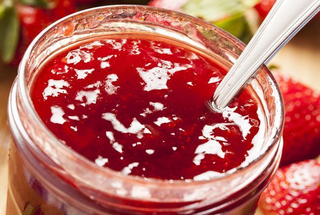 Confiture de fraise maison : la recette simplissime du chef François Perret, à la tête de la meilleure pâtisserie du monde